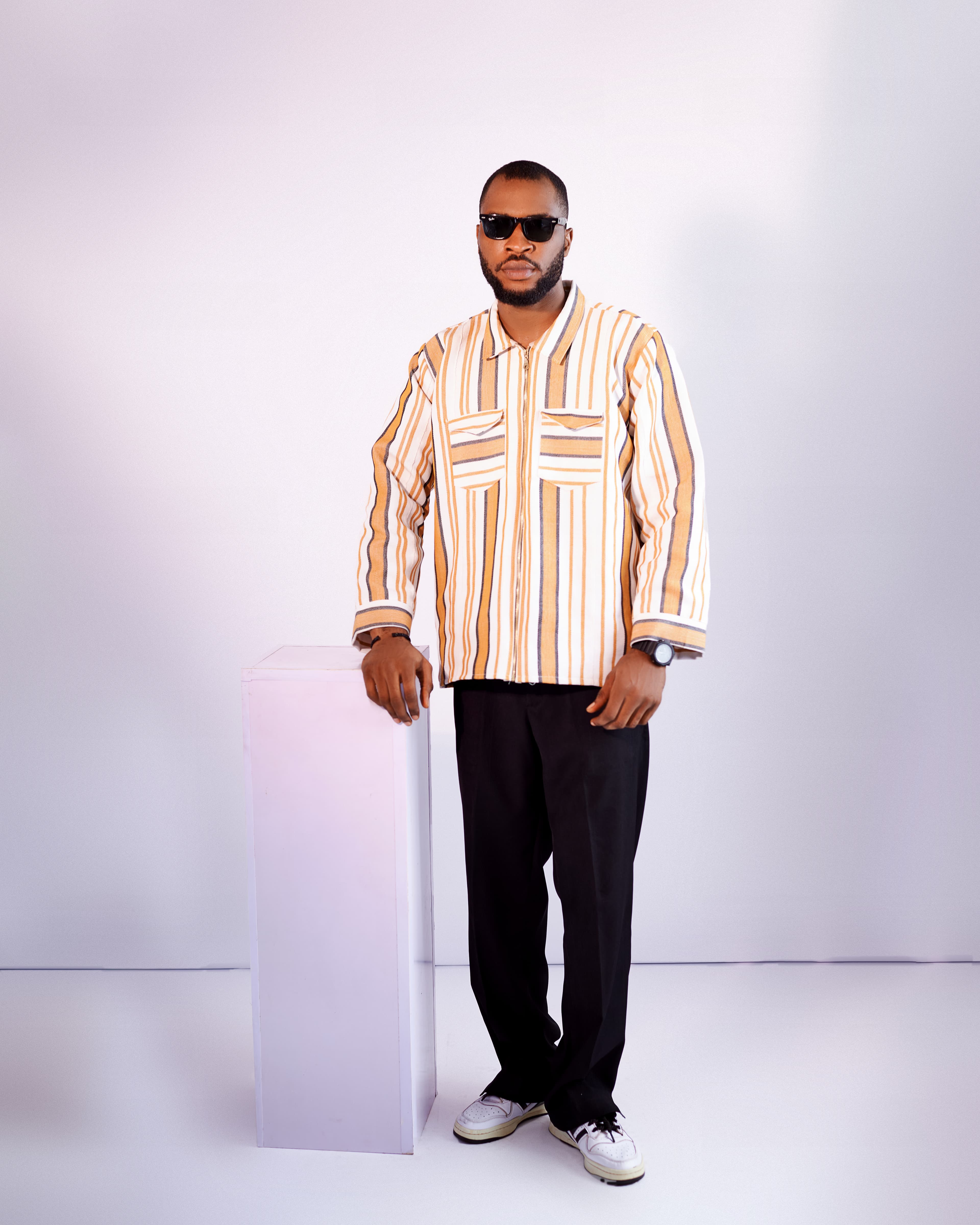 LỌ́BÀ LỌ́BÀ Aso Oke Jacket and Trousers